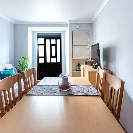 1Bdr Apartment 5 Min From Santa Apolonia Station Lisboa